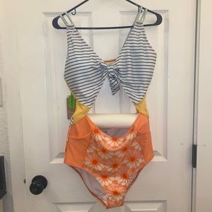 Nani Swimwear Floral and Stripe Center Cutout One Piece Swimsuit Size XL